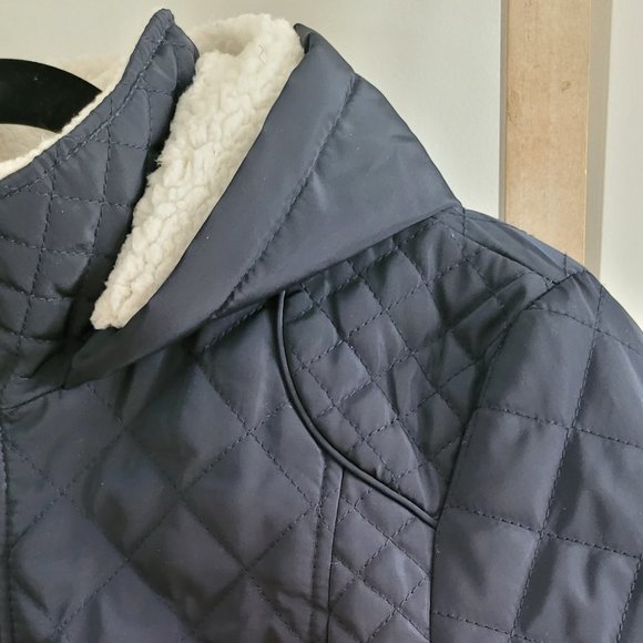 Winter Coat - Women's - Picture 3 of 9